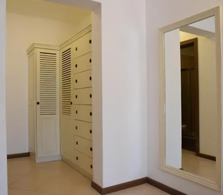 Daire Oasis & Spa 2 Floor With Sea View Bazz